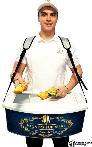 Primer plano de una bandeja de venta ambulante de Rocketpacks personalizada para acciones de marketing, diseñada con compartimentos ajustables para productos de diferentes tamaños y correas de alta resistencia para un uso prolongado en ferias y exposiciones.